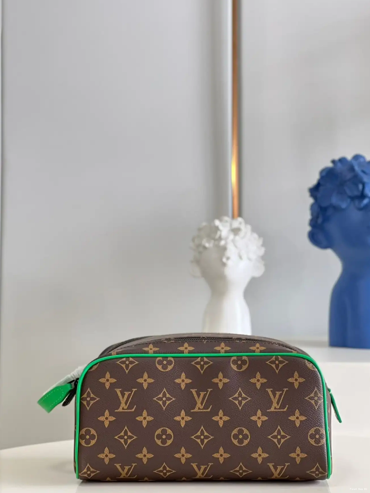 Firstbags ru VUITTON POUCH KIT TOILET DOPP LOUIS 0525